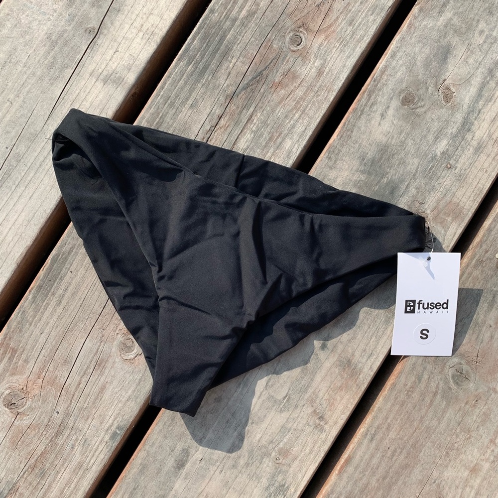 NWT Fused Hawaii Bikini Bottoms